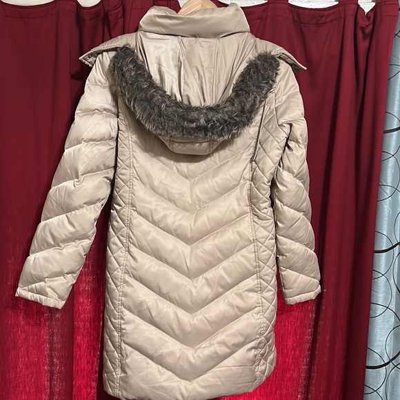 Kenneth Cole NWOT med - Picture 7 of 10